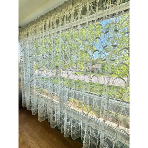 Vintage 70s pleated curtain, white, creamy orange groovy circles, sheer - Picture 2 of 10